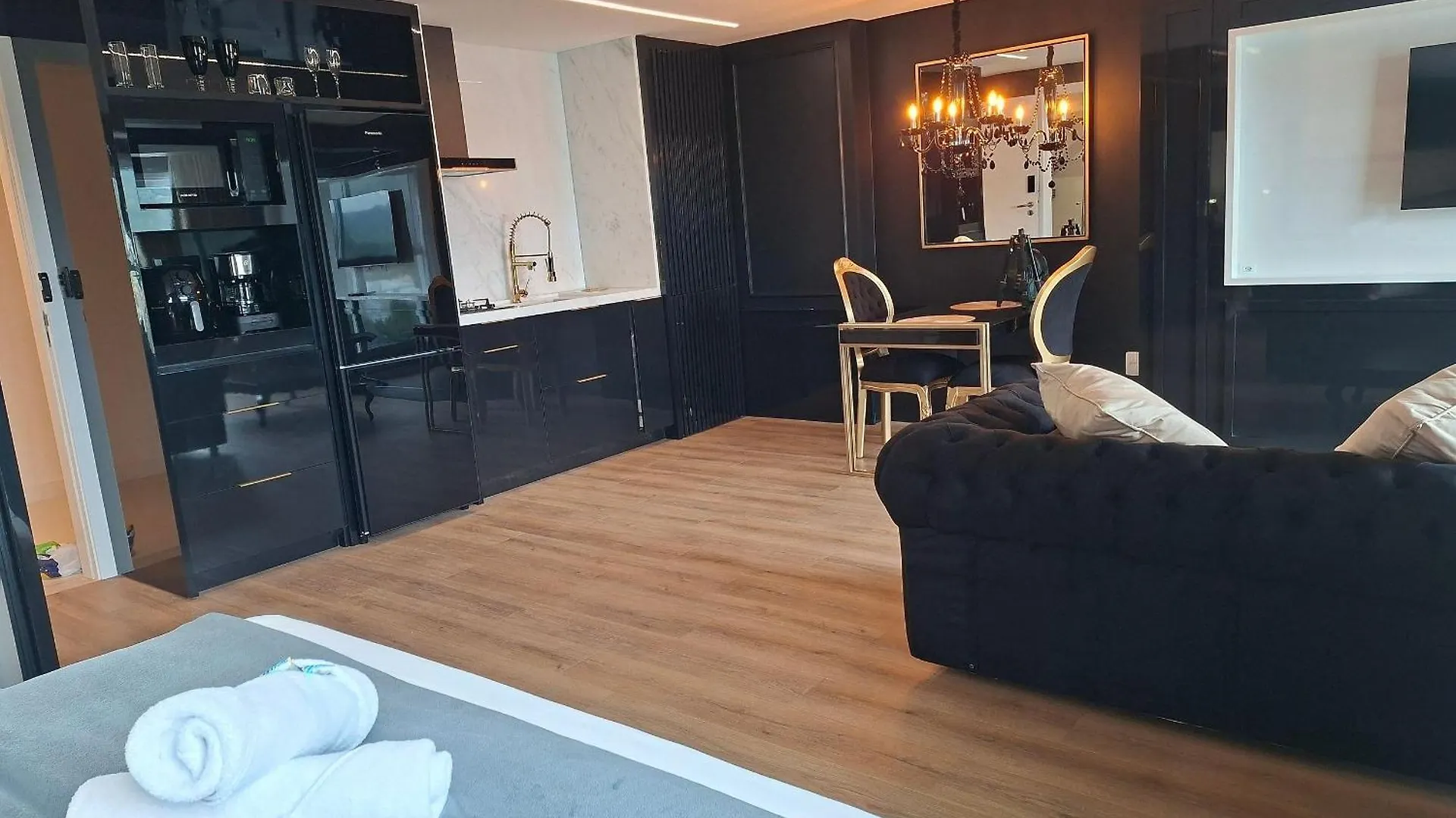 Apartamentos A 850M Da Praia Brava - Rcx