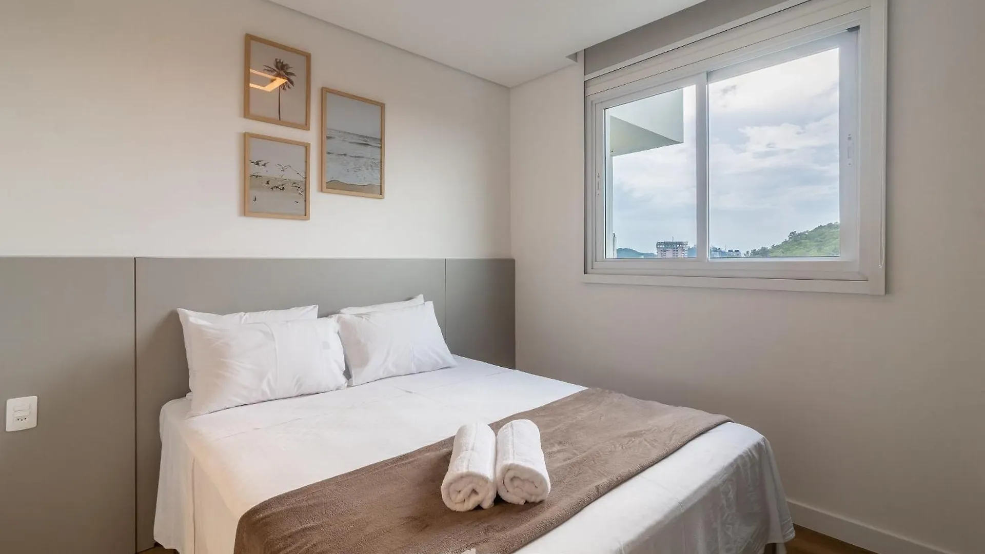 Apartamentos A 850M Da Praia Brava - Rcx 0*, Itajaí Brezilya